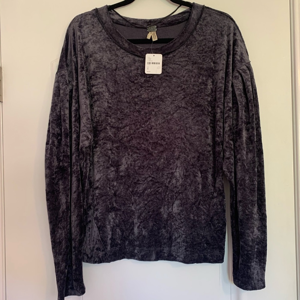 FREE PEOPLE WE THE FREE VELVET LIKE PULLOVER